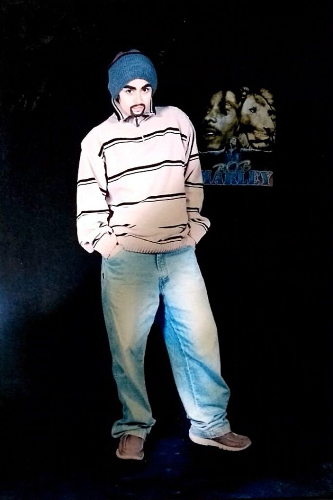 Esta imagen tiene un atributo ALT vacío; su nombre de archivo es 2-683x1024.jpg